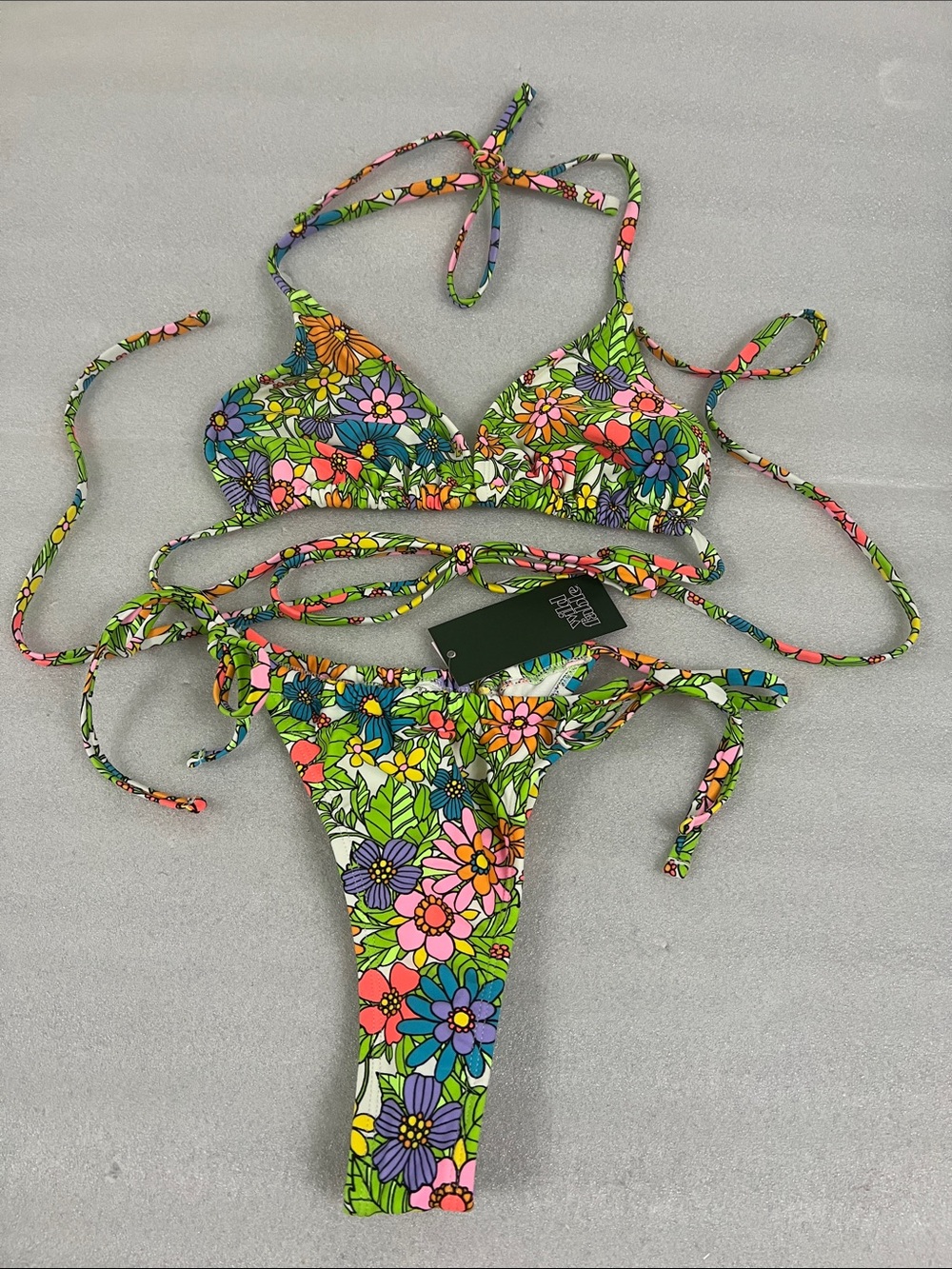 Wild Fable Bright Floral Tie-Side Bikini Set in White with Multicolor Flowers XS